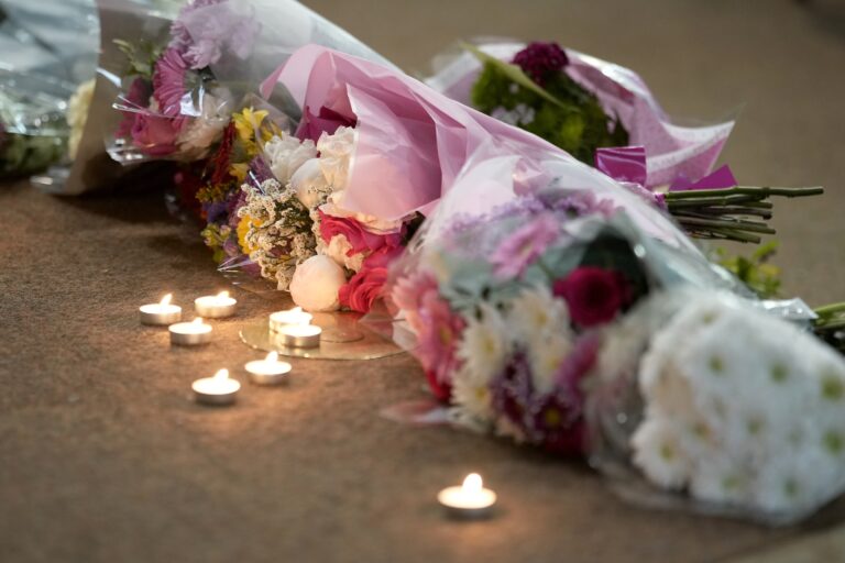 英國發生連環殺人案 嫌犯被捕 反恐警察介入