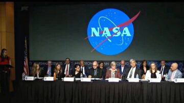 世界各地惊现金属飞行球 NASA困惑