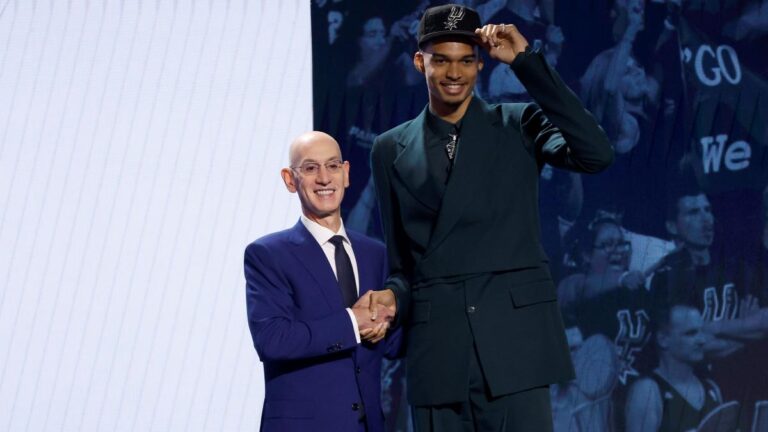 19歲法國中鋒文班亞馬當選NBA新科狀元