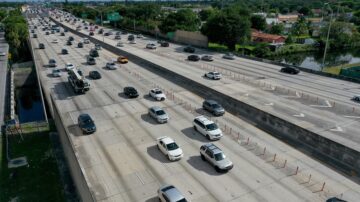 I-95州际公路开通 美道路整装迎独立日