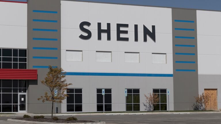 美國網紅參觀Shein中國工廠後集體翻車 招致網絡砲轟
