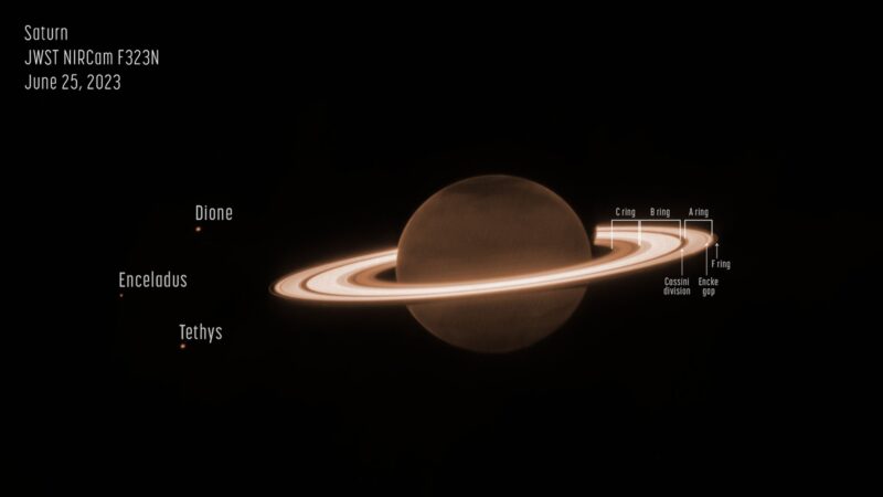土星“冰环”闪闪发光  NASA新影像令专家惊艳