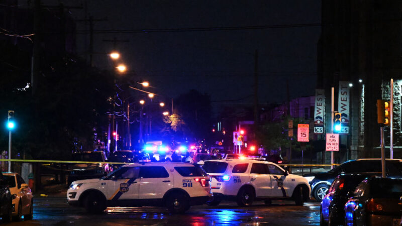 费城街道枪击酿4死 男子穿带防弹背心扫描仪犯案