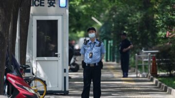 转发“女子自曝被警察强奸”文章  着名记者姐姐被跨省传唤