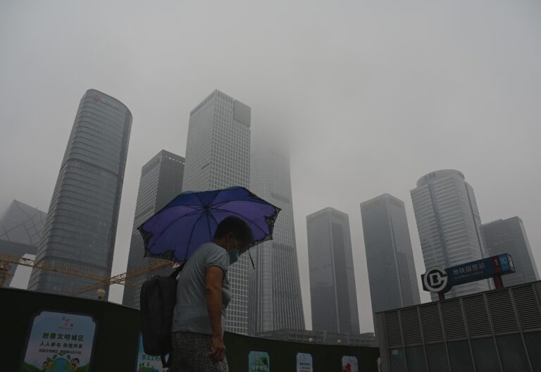 中國疫情擴散 後遺症嚴重 當局洗地 輿論翻車