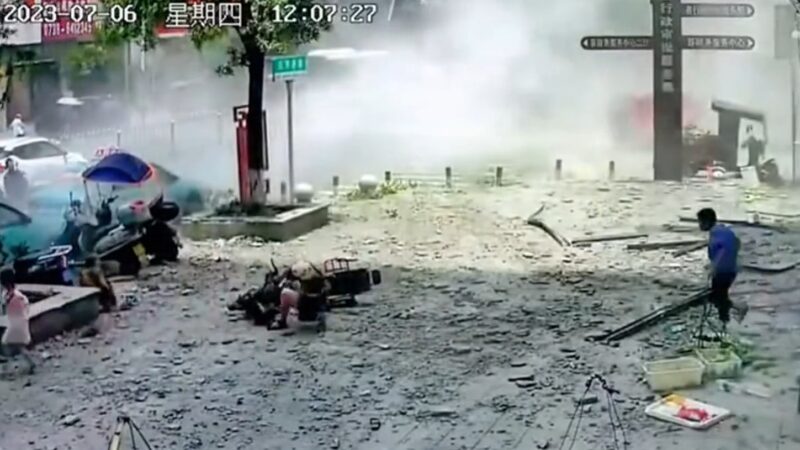 湖南32层高楼外墙脱落 画面堪比爆炸现场（视频）