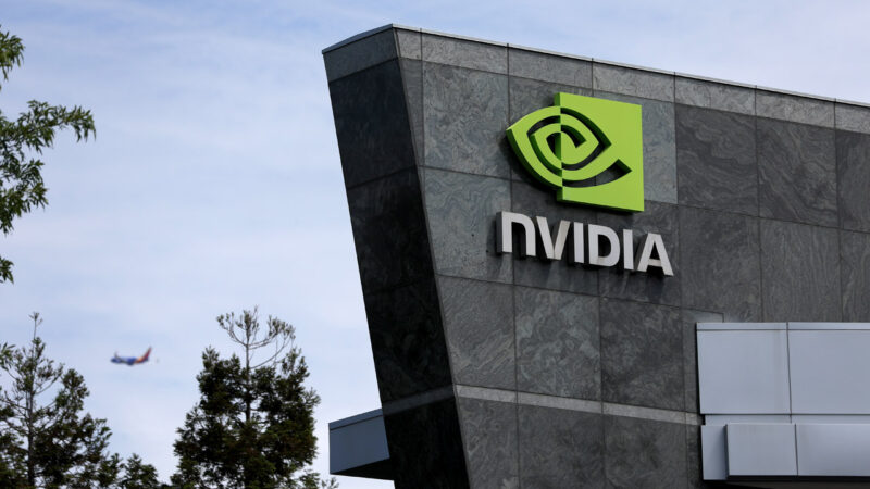 【财经100秒】孙正义牵线 Nvidia或成安谋IPO主要投资者