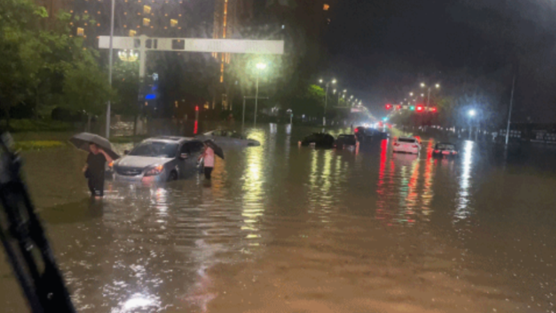 惡劣天氣持續 成都徐州運城等多市遭遇大暴雨