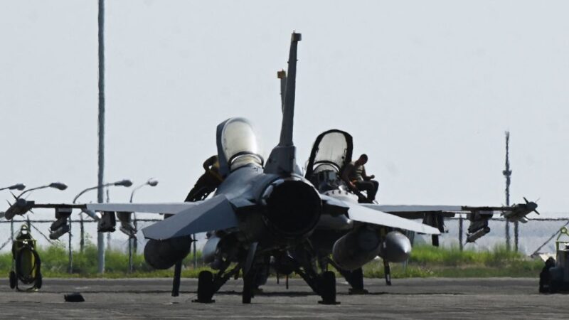 吓阻伊朗扣押油轮 美将派F-16战机至荷莫兹海峡