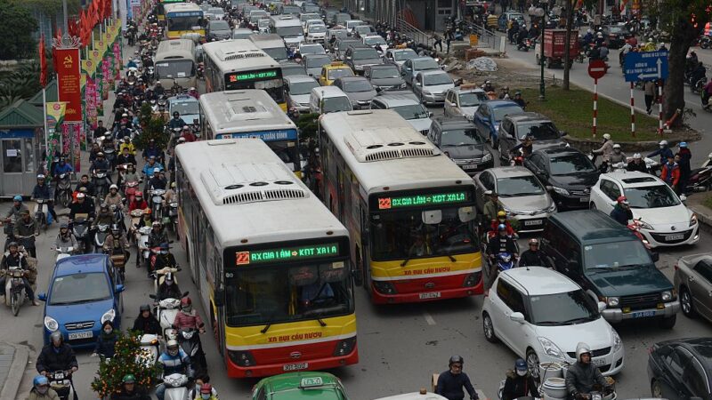 中國遊客巴士在越南側翻 4死9傷