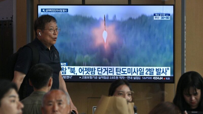 美第二艘核潛艦抵韓 朝鮮向日本海發射兩枚彈道飛彈
