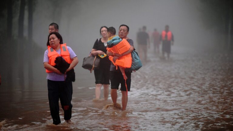 北京洩洪多地遭災 民眾自救在網絡求援（視頻）