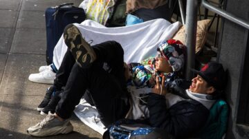 【纽约简讯】纽约难民爆棚 市府考虑中央公园搭难民帐篷