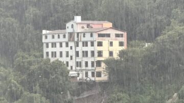 南投豪雨掏空地基 廬山麗來飯店有倒塌風險