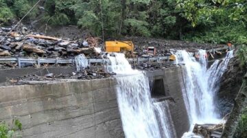 搶救災區 南投無水電.物資靠空投 高雄啟用流籠