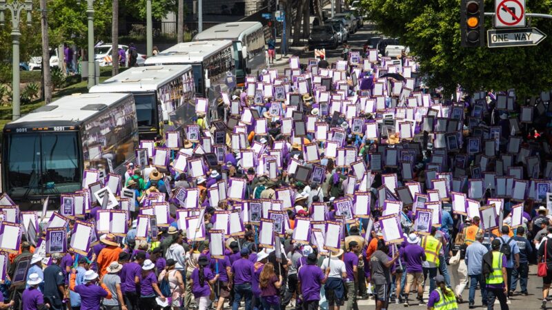 40年來首次大罷工 洛市府逾萬員工要求加薪