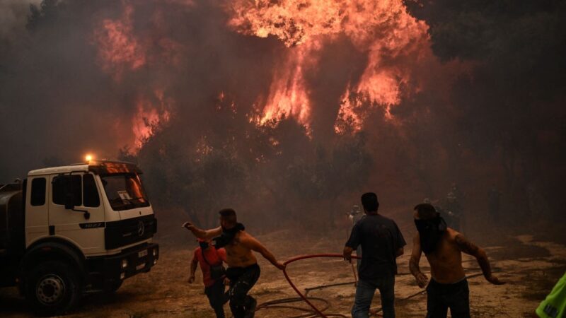 希臘野火嚴峻已釀20死 雅典外圍數千人疏散