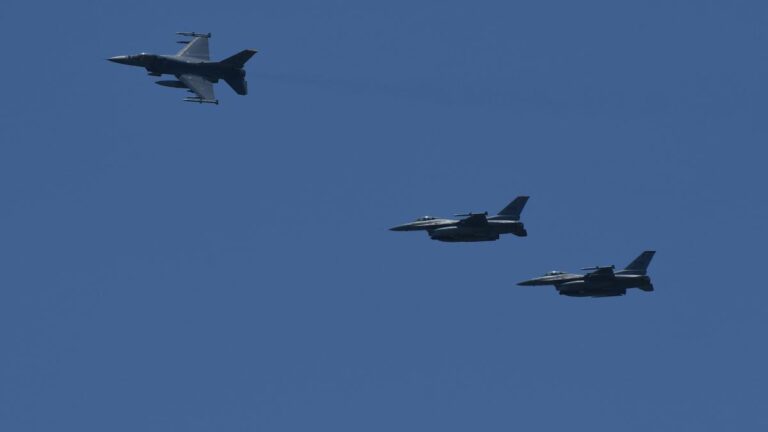 烏克蘭將獲F-16戰機 美今秋開啟訓練計劃
