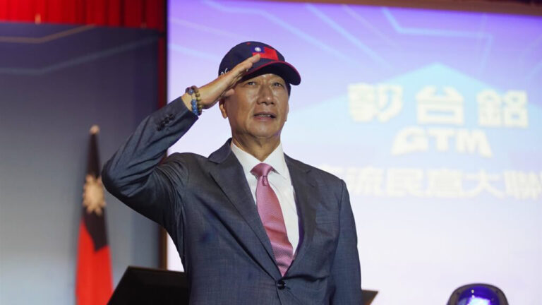 郭台銘邀柯文哲喝茶未成 賴清德民調勝柯12％