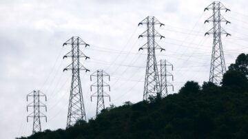 乾燥天氣颳強風 北加電力公司斷電防火