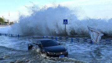 台风“苏拉”直扑广东 多地宣布停工停课停运