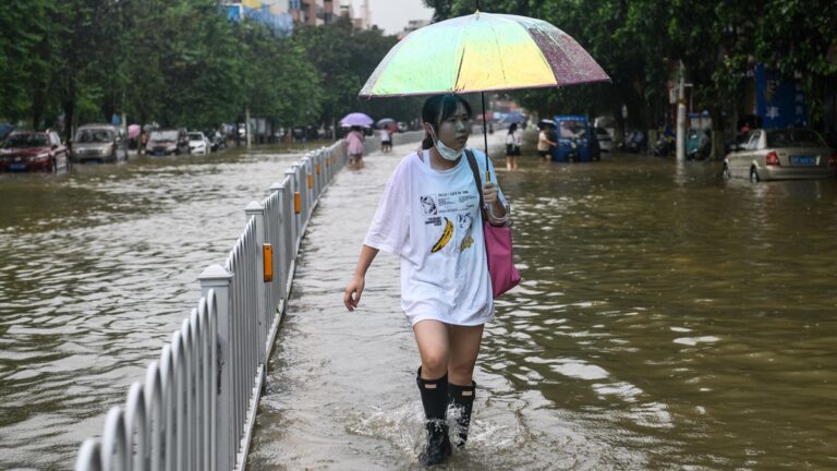 【中國新聞快報】颱風「蘇拉」直撲廣東 多地停工停課停運