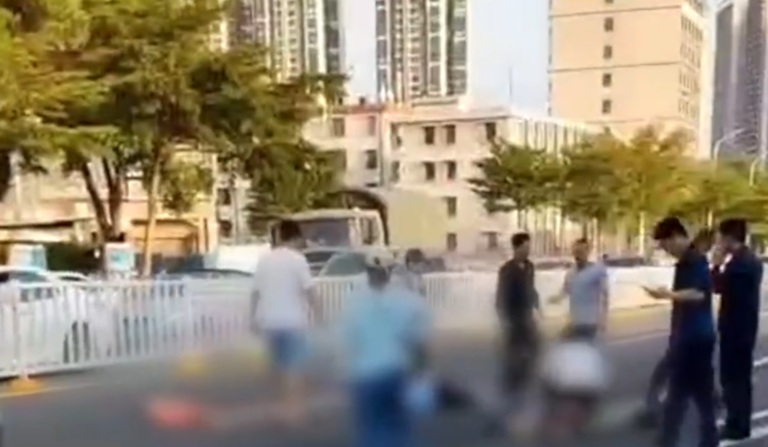 廣東一轎車校門口不減速 撞倒多名學生