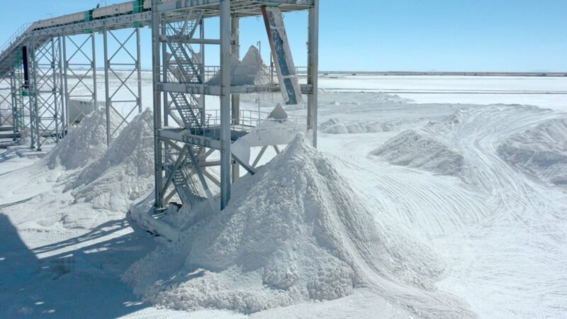 美国火山口发现锂矿 蕴藏量或为全球最大