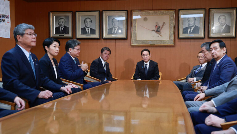 日相岸田內閣大換血 友台派接防衛大臣