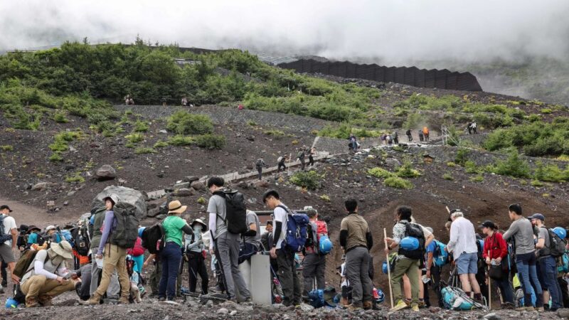 迎接今夏登山季 富士山通行费涨到每人4000日圆