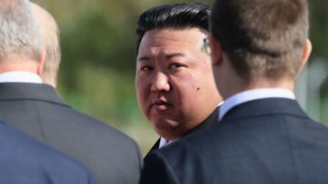 金正恩參觀俄製戰略轟炸機和高超音速導彈