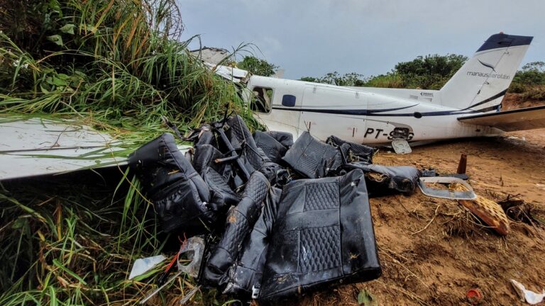 巴西飛機墜毀亞馬遜州 機上14人全部遇難