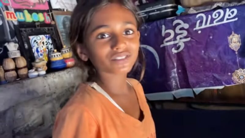 真实版《贫民百万富翁》 印度贫民窟少女爆红
