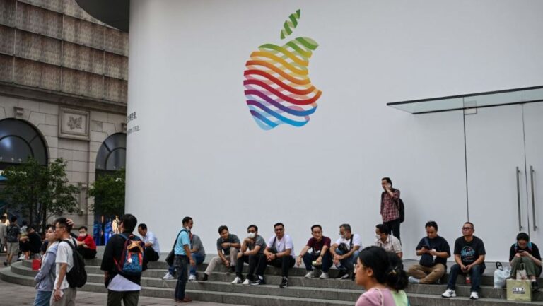 半小時送達 中國外送平台為搶iPhone15商機鬥破頭