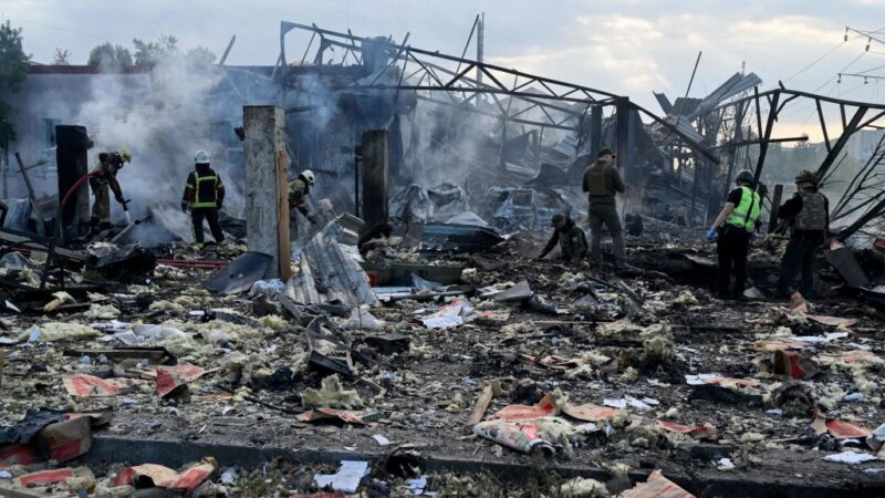 乌克兰至少6城市遭夜袭 已知2死21伤
