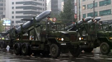 韓國大規模軍演 自研「玄武」地對地導彈首亮相