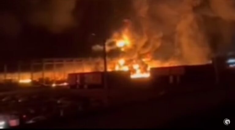 疑遭雷擊 烏茲別克首都機場附近倉庫爆炸起火