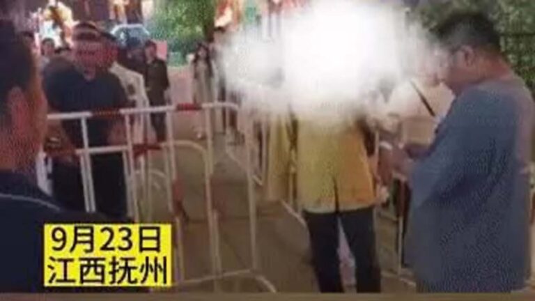 走路也要交費了？ 撫州步行街攔路收錢