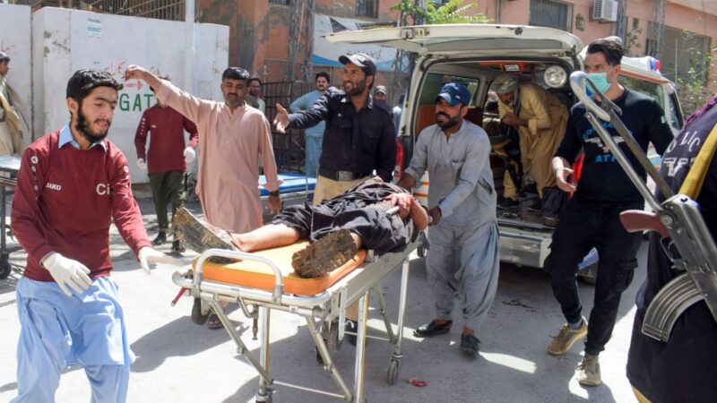巴基斯坦两座清真寺遭自杀炸弹攻击 至少57死60伤