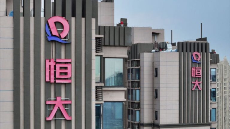 往事：恆大被外國降評級 却獲黨媒及三大機構力挺