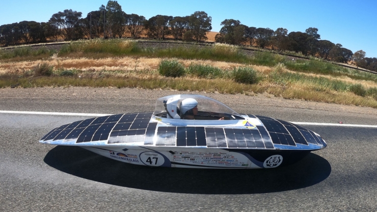太陽能汽車挑戰賽 車型科幻 技術更酷炫
