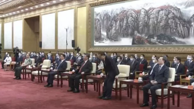 李克強疑曾被劉鶴當眾羞辱 視頻再熱傳