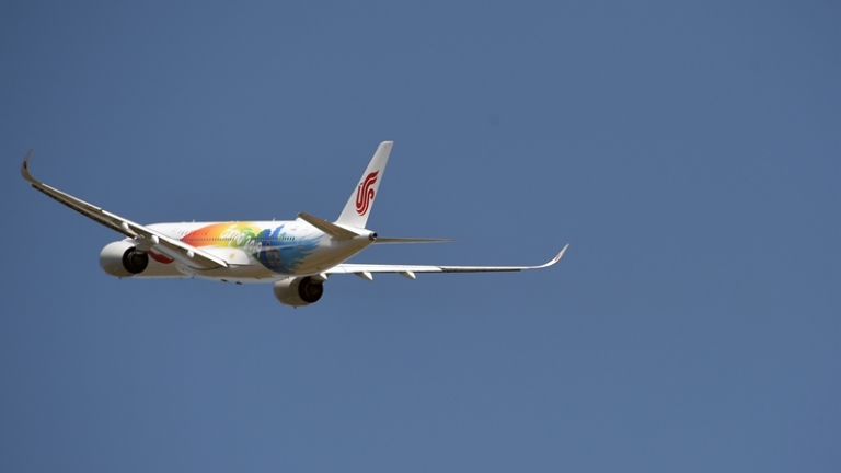 中國客機空中急墜 乘客：第一次感覺離死這麼近