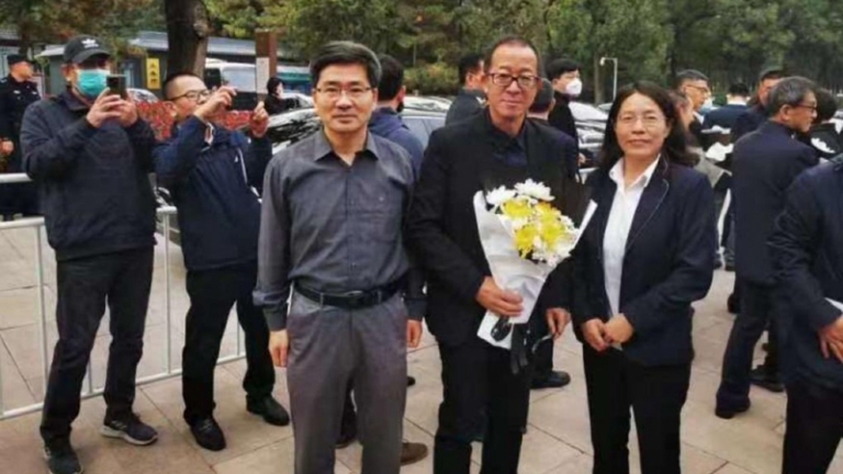 俞敏洪現身李克強葬禮引熱議：其他企業家不敢來