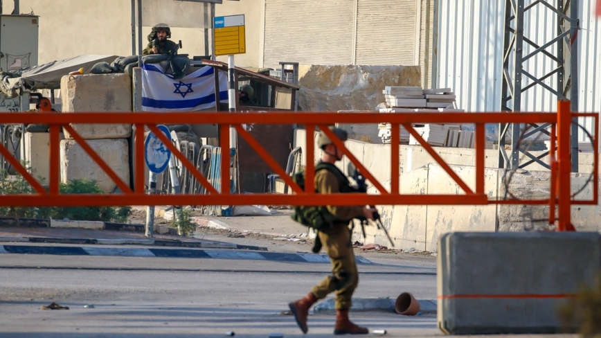 组图一：以色列地面部队包围加沙