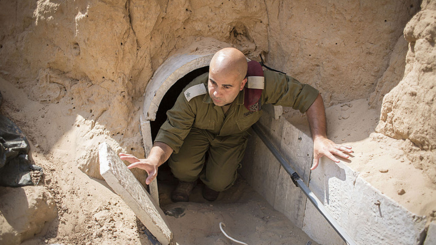 以色列包围加沙城 哈马斯利用隧道“打了就跑”
