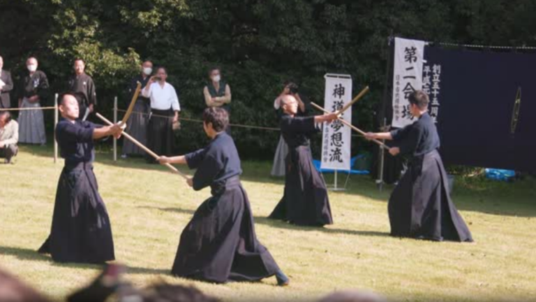 日本明治神宮舉行古武道大會 各流派登場