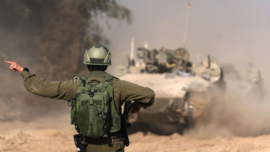 加沙激战 哈马斯分子着以色列军装玩欺骗