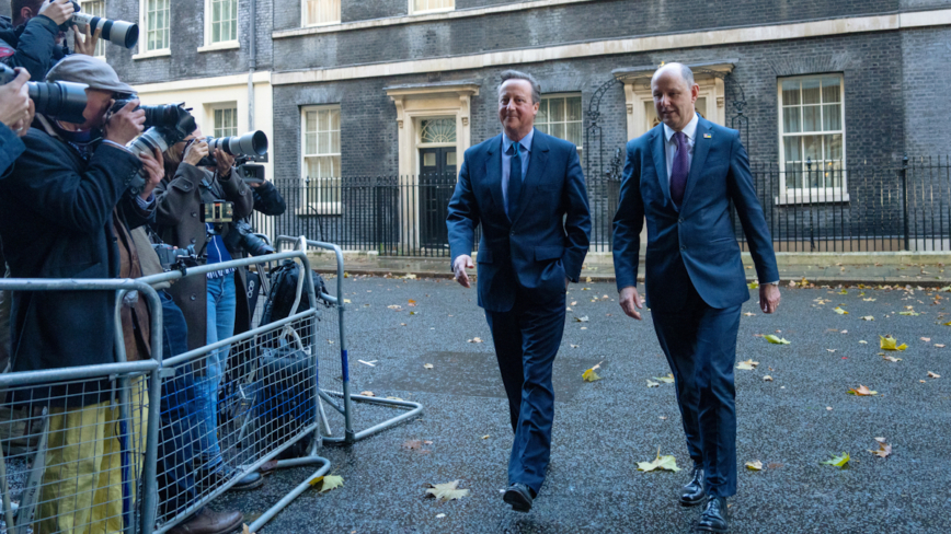 英國內閣震動 保守派內政大臣解職 前首相回歸