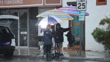 加州风暴来袭 降雨将持续到本周末